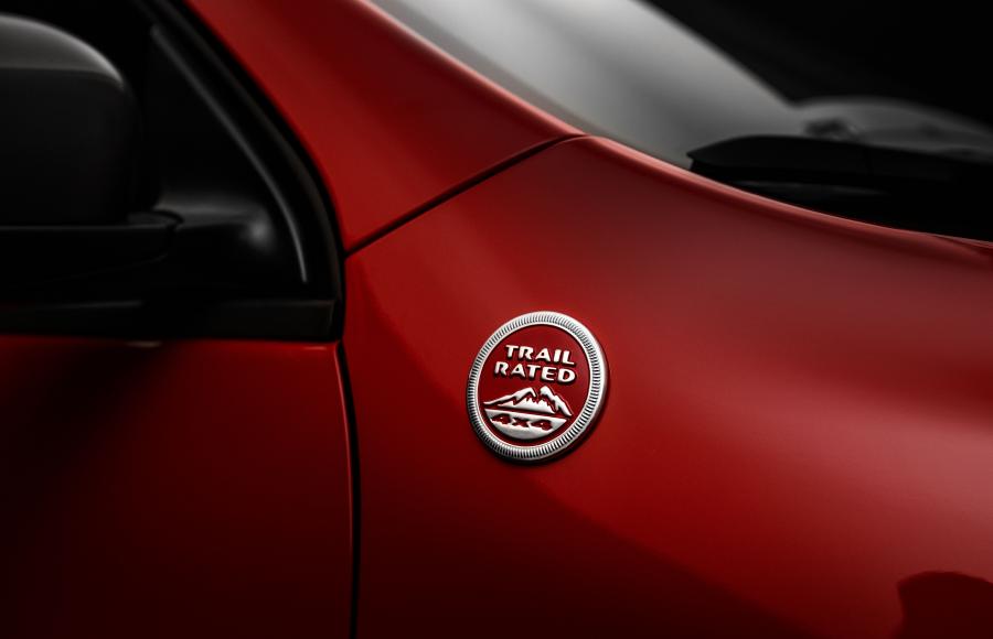 Детали экстерьера Jeep Cherokee Trailhawk (KL) 2019 года  (WW) (фото 14 из 14)